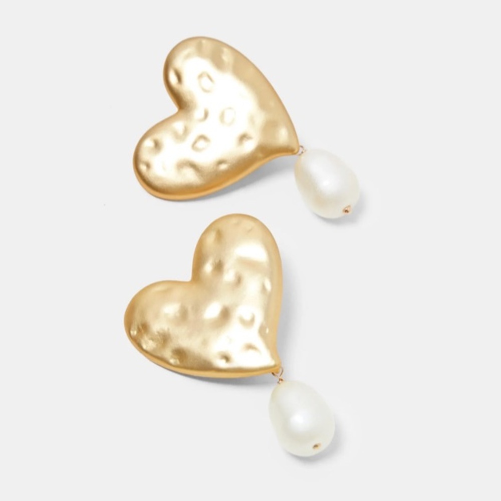 ❤️🏷️ 5 for 25 ❤️🏷️ Heart gold earrings with pearls